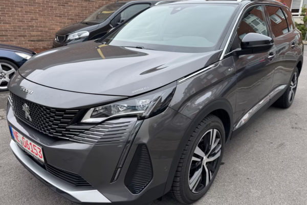 2021 Peugeot 5008 с пробегом 193 000 км