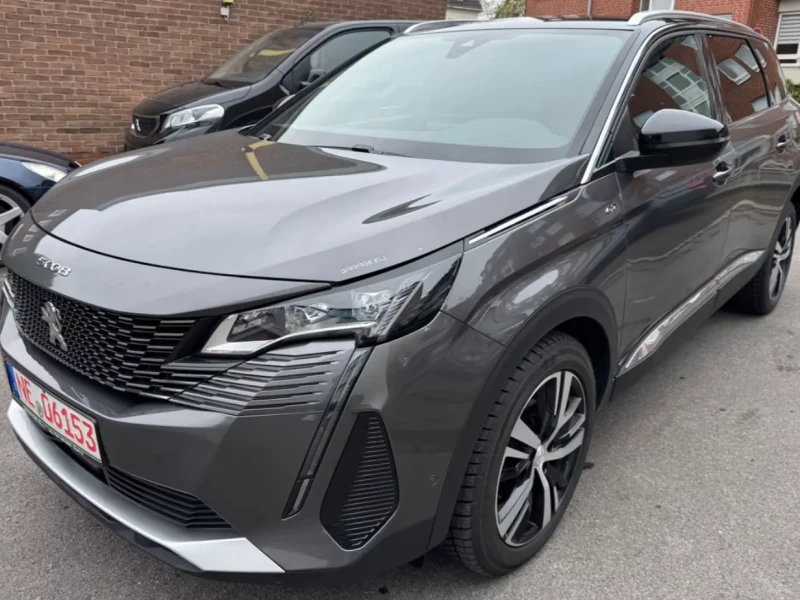 2021 Peugeot 5008 с пробегом 193 000 км