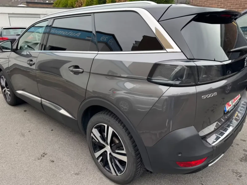 2021 Peugeot 5008 с пробегом 193 000 км
