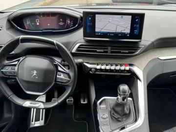 2021 Peugeot 5008 с пробегом 193 000 км