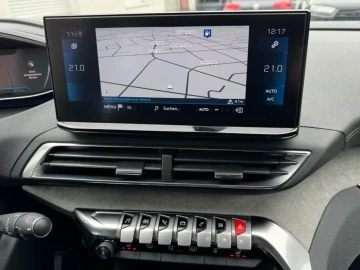 2021 Peugeot 5008 с пробегом 193 000 км