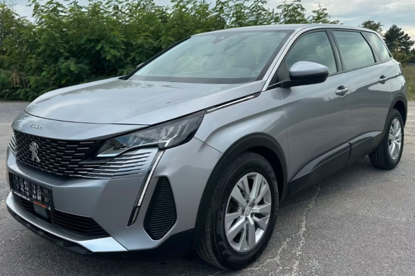 2021 Peugeot 5008 с пробегом 120 000 км