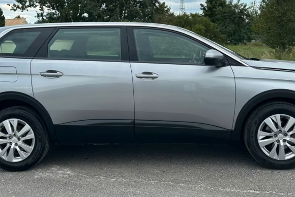 2021 Peugeot 5008 с пробегом 120 000 км