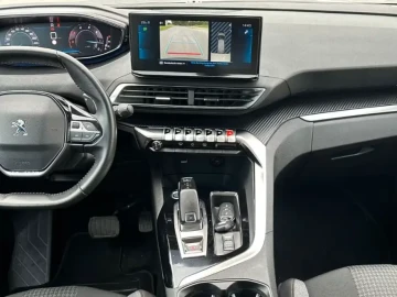 2021 Peugeot 5008 с пробегом 120 000 км