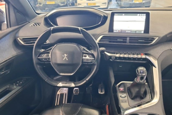 2021 Peugeot 5008 с пробегом 140 000 км