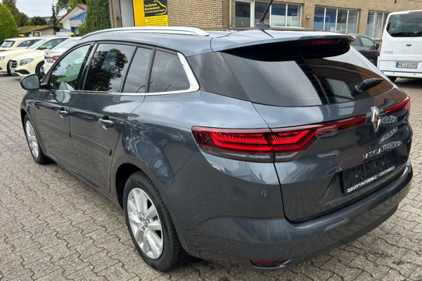 2021 Renault Megane с пробегом 143 119 км