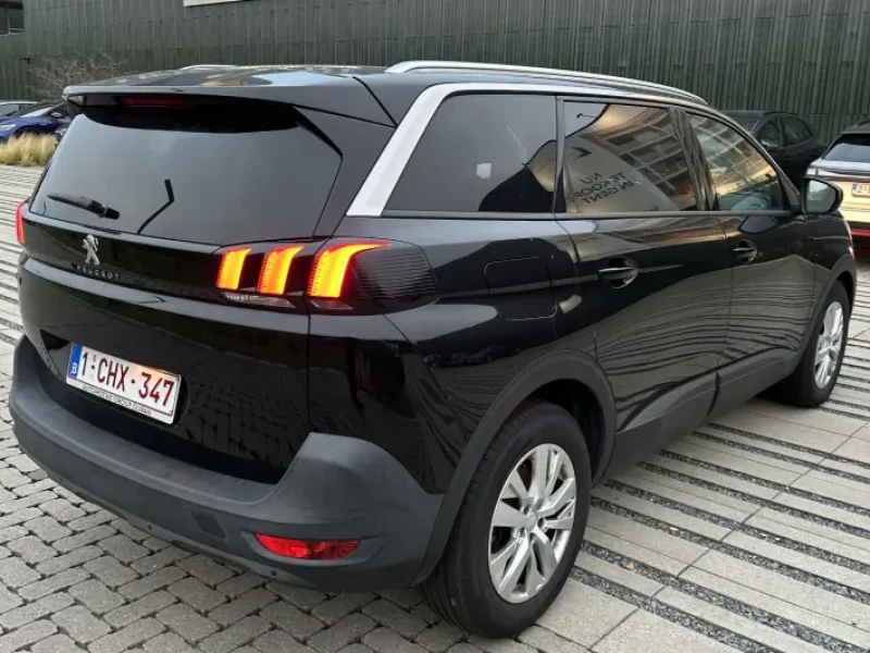 2021 Peugeot 5008 с пробегом 98 000 км