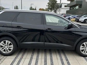 2021 Peugeot 5008 с пробегом 98 000 км