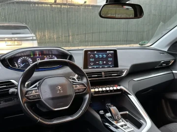 2021 Peugeot 5008 с пробегом 98 000 км
