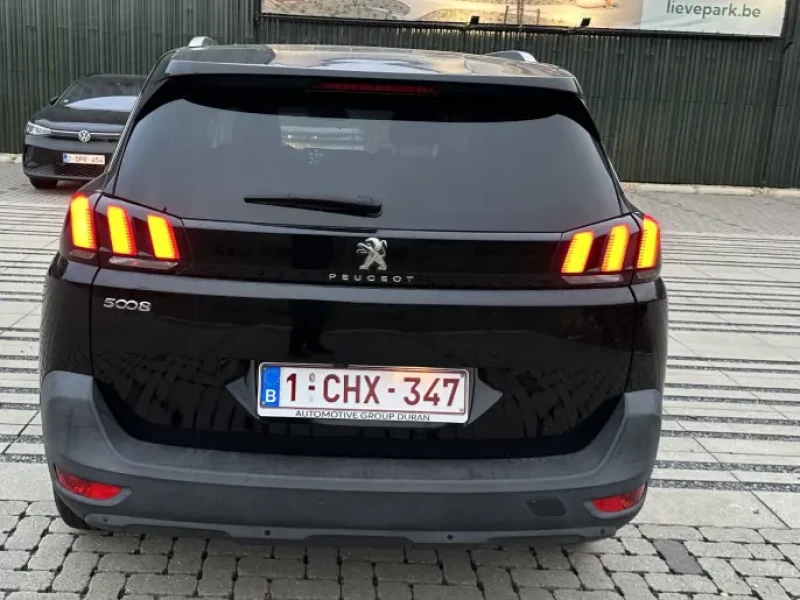 2021 Peugeot 5008 с пробегом 98 000 км