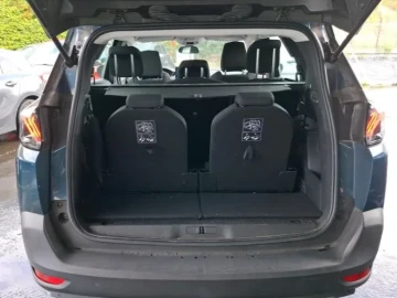 2022 Peugeot 5008 с пробегом 138 000 км