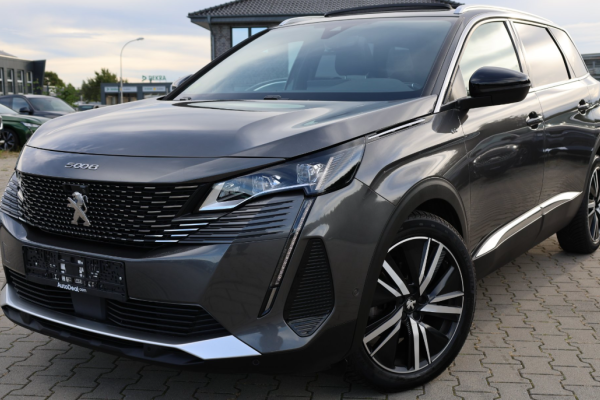 2021 Peugeot 5008 с пробегом 120 000 км