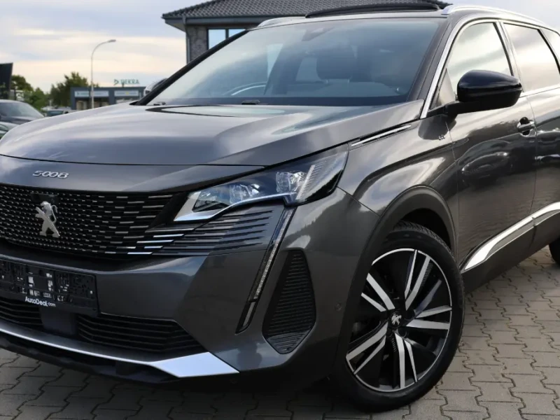 2021 Peugeot 5008 с пробегом 120 000 км