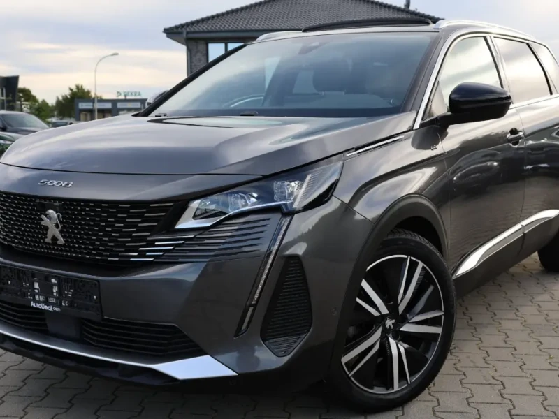 2021 Peugeot 5008 с пробегом 120 000 км