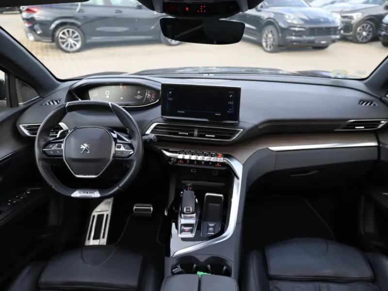 2021 Peugeot 5008 с пробегом 120 000 км