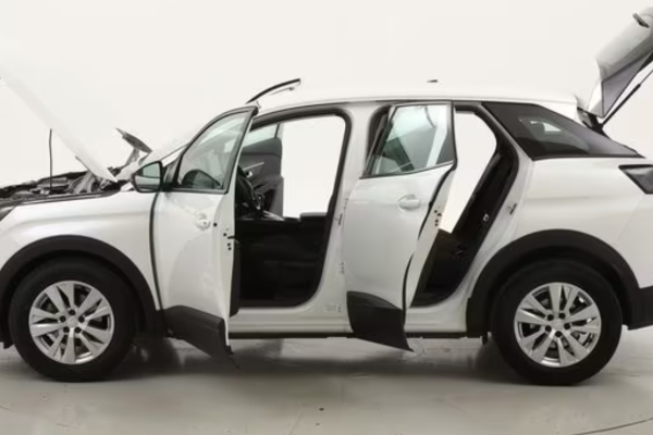 2022 Peugeot 3008 с пробегом 73 000 км