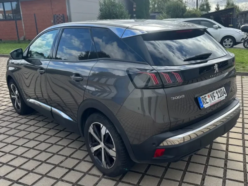 2021 Peugeot 3008 с пробегом 105 000 км