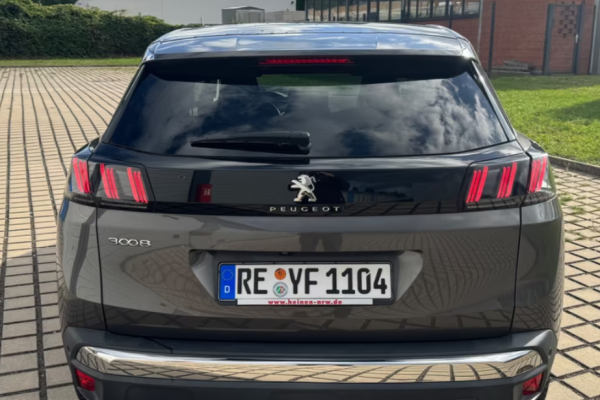 2021 Peugeot 3008 с пробегом 105 000 км