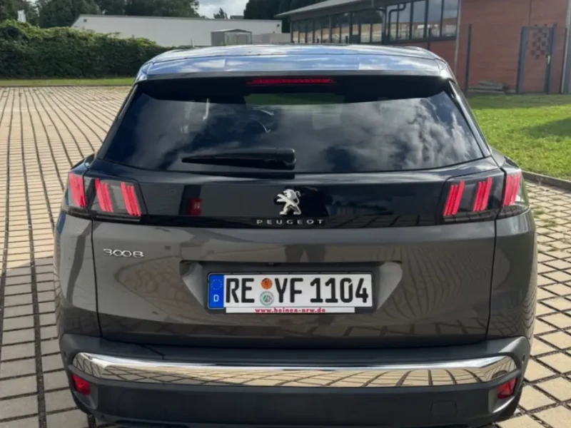 2021 Peugeot 3008 с пробегом 105 000 км