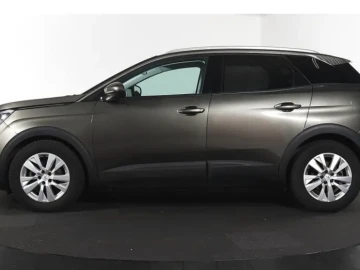 2021 Peugeot 3008 с пробегом 95 000 км