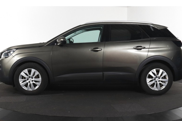 2021 Peugeot 3008 с пробегом 95 000 км