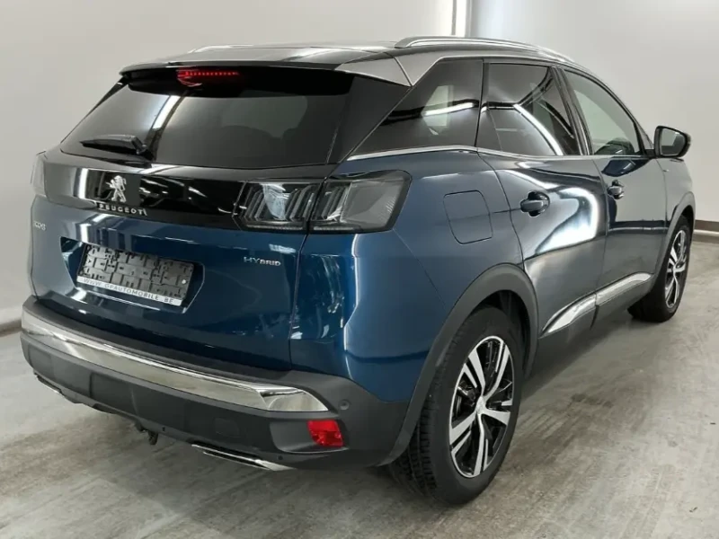 2023 Peugeot 3008 с пробегом 31 000 км