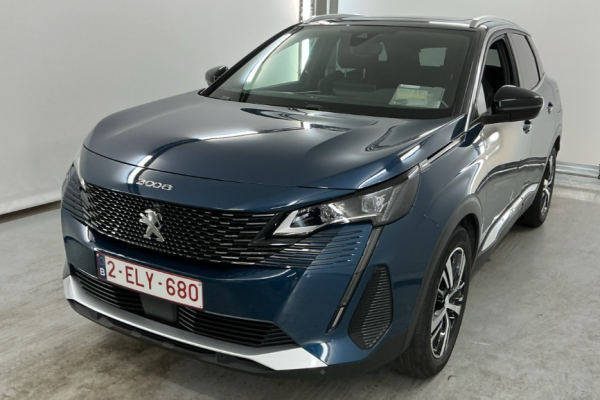 2023 Peugeot 3008 с пробегом 31 000 км