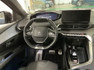 2023 Peugeot 3008 с пробегом 31 000 км