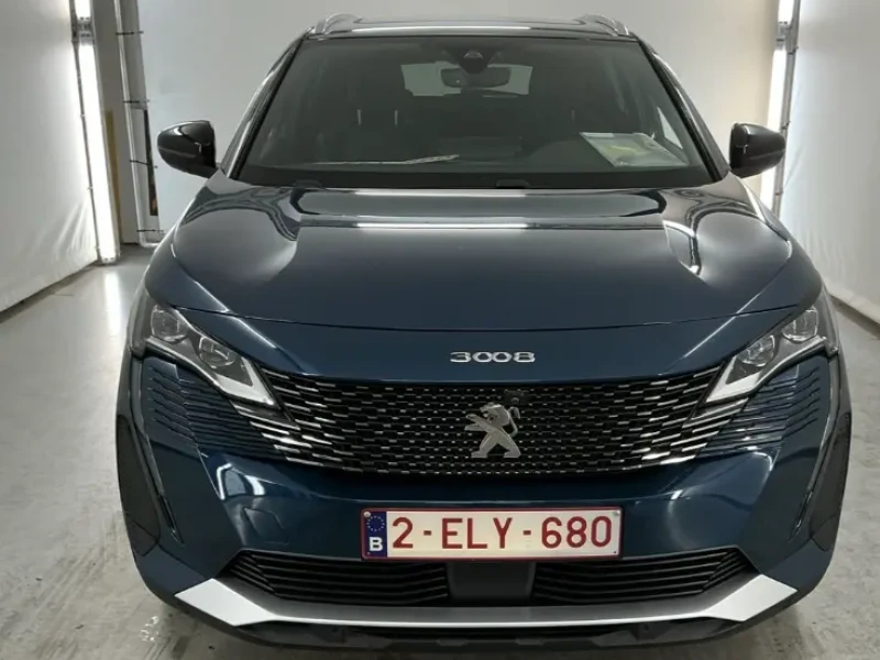 2023 Peugeot 3008 с пробегом 31 000 км