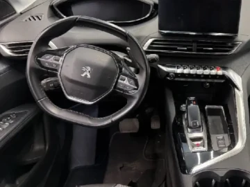 2023 Peugeot 3008 с пробегом 92 000 км