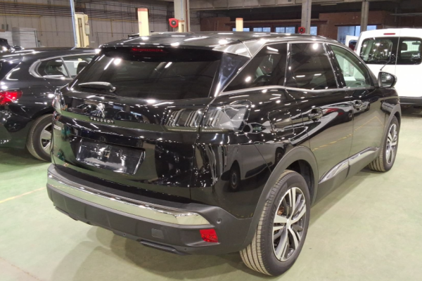 2021 Peugeot 3008 с пробегом 34 000 км