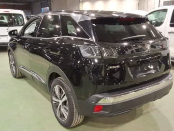 2021 Peugeot 3008 с пробегом 34 000 км