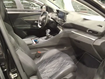 2021 Peugeot 3008 с пробегом 34 000 км