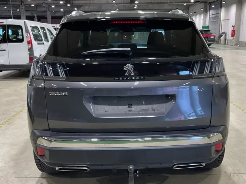 2021 Peugeot 3008 с пробегом 99 000 км