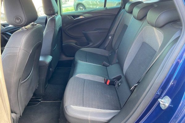 2021 Opel Astra с пробегом 142 467 км