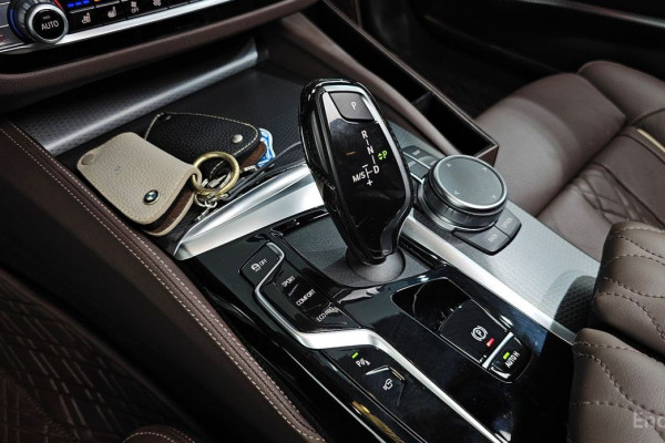 2023 BMW 5 серии с пробегом 20 909 км