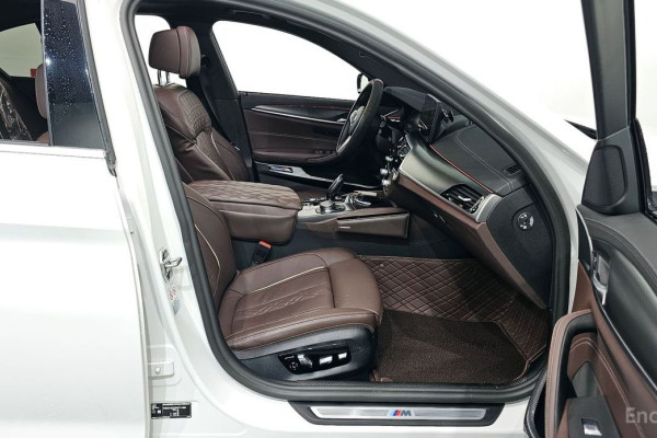 2023 BMW 5 серии с пробегом 20 909 км