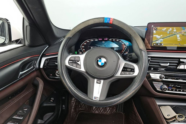 2023 BMW 5 серии с пробегом 20 909 км