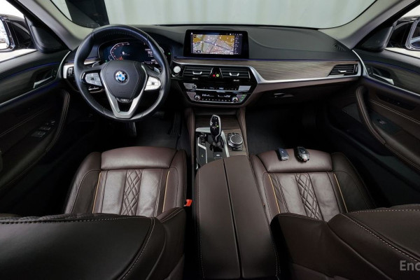 2020 BMW 5 серии с пробегом 52 558 км
