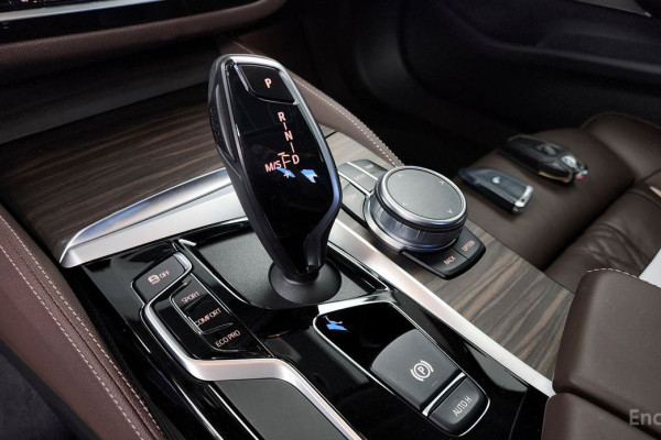2020 BMW 5 серии с пробегом 52 558 км