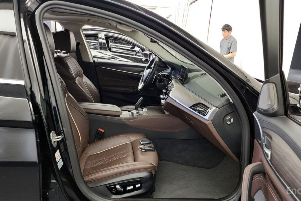 2020 BMW 5 серии с пробегом 52 558 км