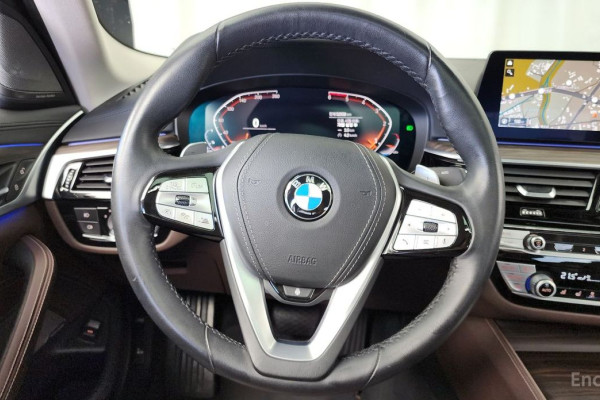 2020 BMW 5 серии с пробегом 52 558 км