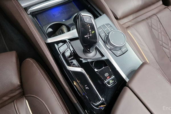 2023 BMW 5 серии с пробегом 35 643 км