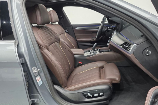 2023 BMW 5 серии с пробегом 35 643 км