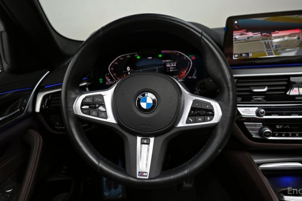 2023 BMW 5 серии с пробегом 35 643 км