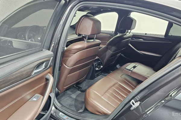 2020 BMW 5 серии с пробегом 67 629 км