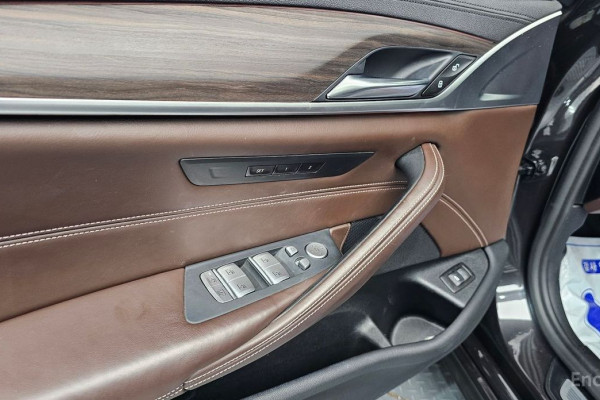 2020 BMW 5 серии с пробегом 67 629 км