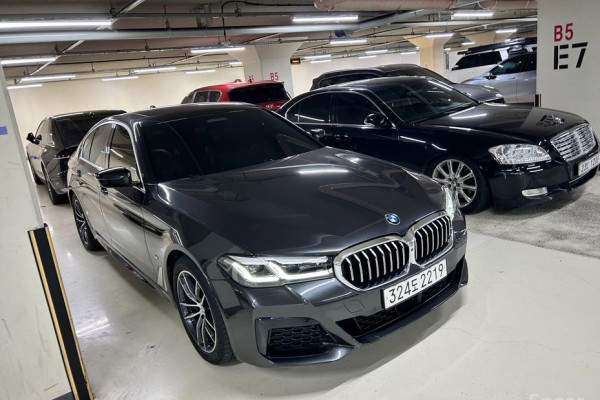 2023 BMW 5 серии с пробегом 61 285 км