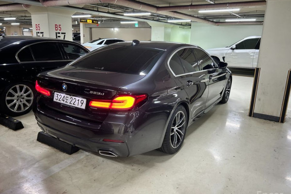 2023 BMW 5 серии с пробегом 61 285 км