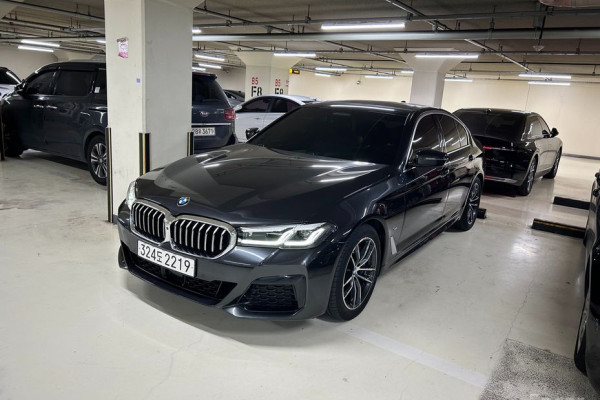 2023 BMW 5 серии с пробегом 61 285 км